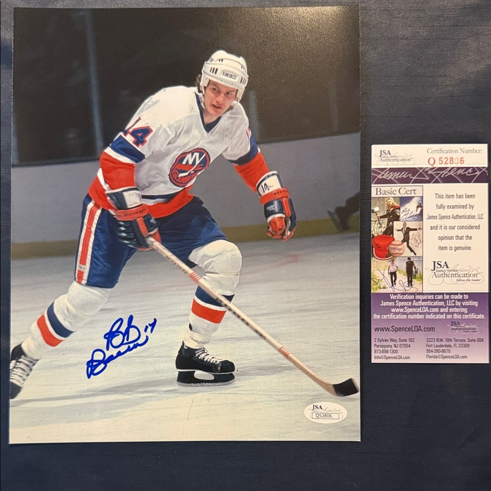 Bob Bourne Autographed 8x10 Photo - New York Islanders White Jersey